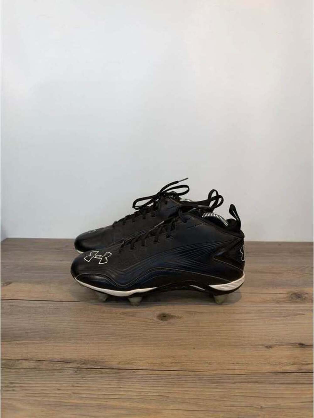 Under Armour Football Cleats Men's Size 9